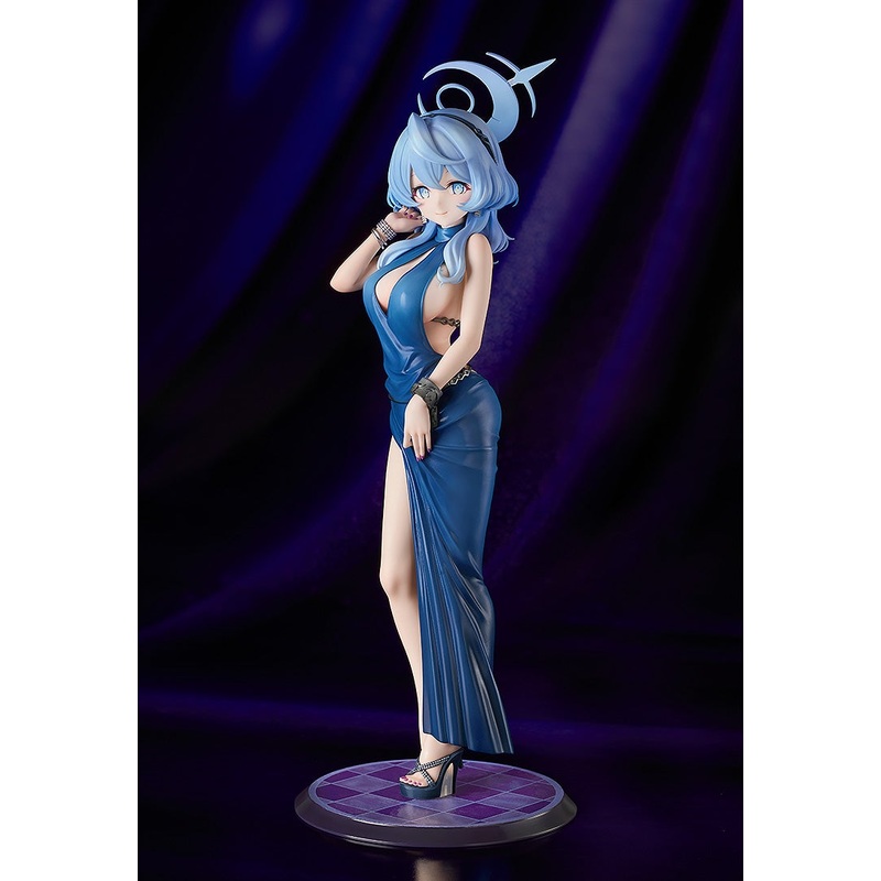 Ako (Dress)